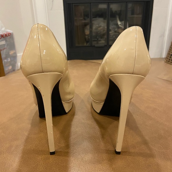 Saint Laurent Janis Platform Pump - Picture 13 of 16